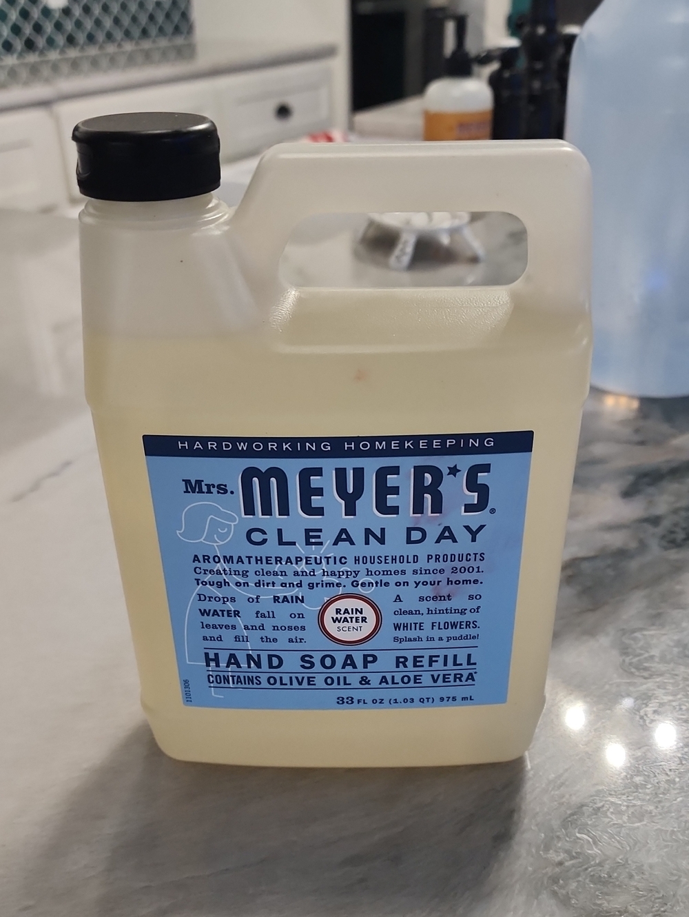 NWT Mrs. Meyer's Hand Soap Refill 33oz- Rain Water